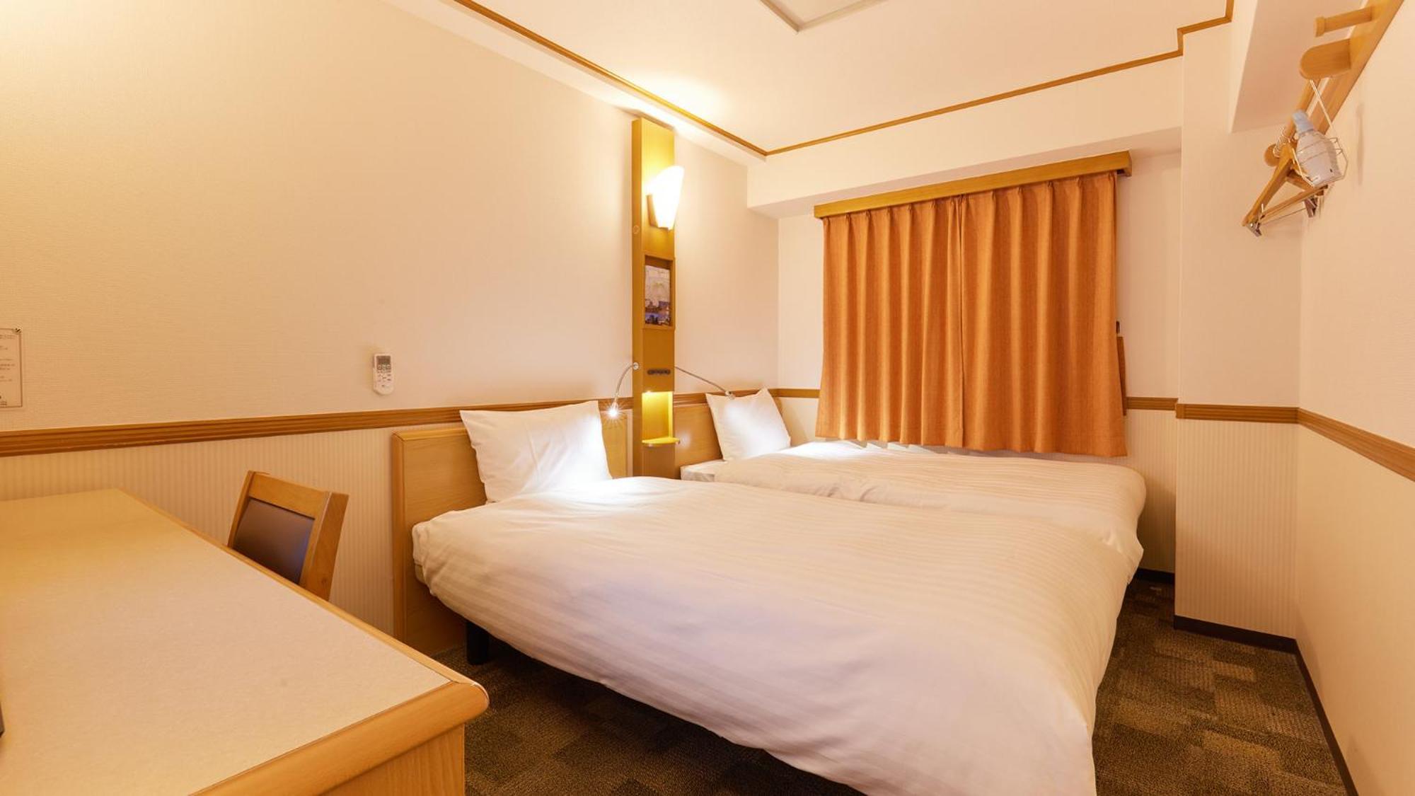 Toyoko Inn Niigata Furumachi Номер фото