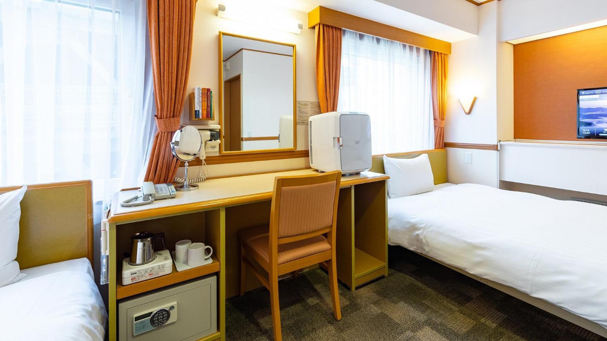 Toyoko Inn Niigata Furumachi Номер фото