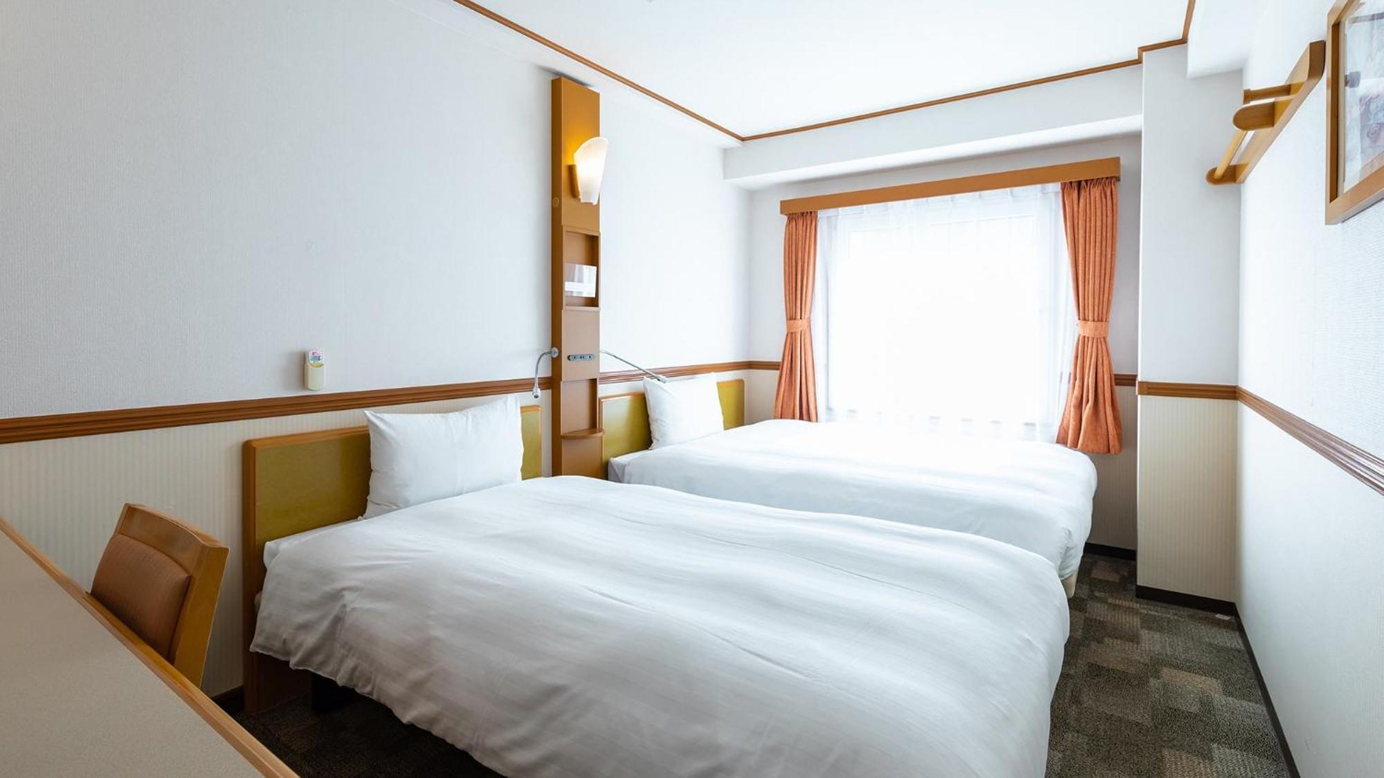 Toyoko Inn Niigata Furumachi Номер фото